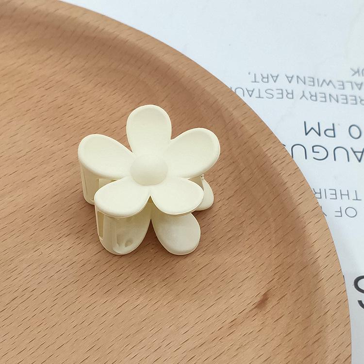 Matte Flower Hair Claw: Five-Petal Clip for Updo & Ponytail