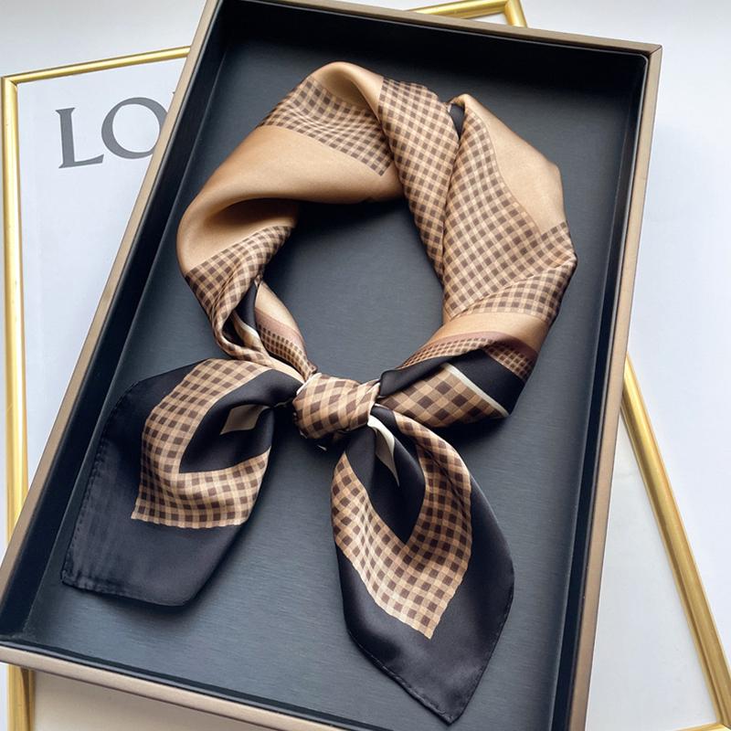 1Pcs 70Cm Checkerboard Geometric Pattern Silk Scarf For Women Imitation Silk Simple Versatile Headwear Clothing Square Scarf