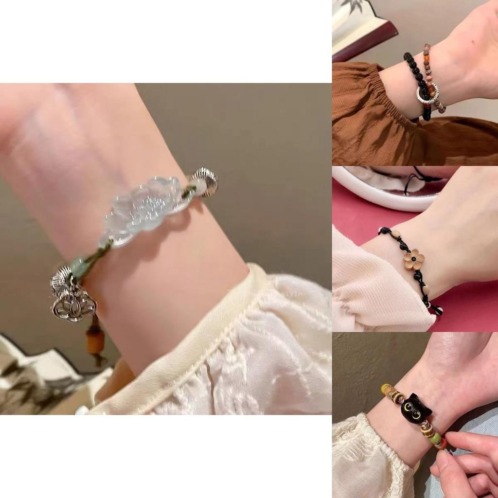 Vynikající lehký luxusní korálkový náramek z prémiových materiálů pro stylové ženy