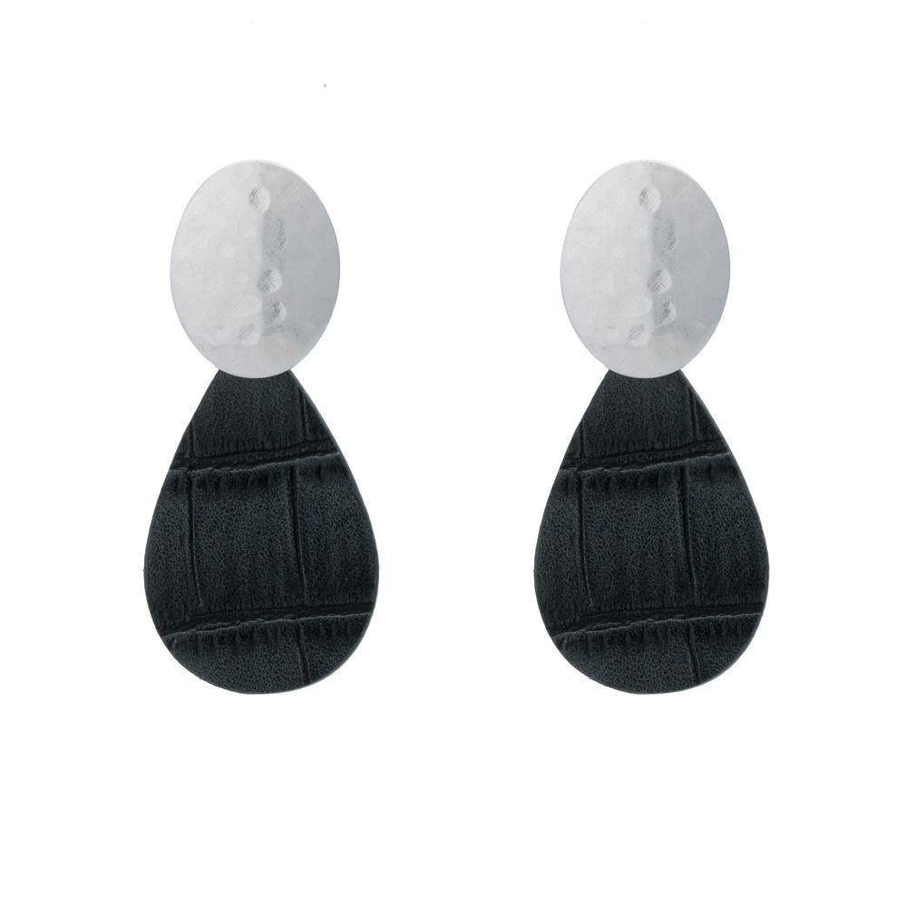 Elegant Long Geometric Dangle Earrings - Fashionable Exaggerated Women's Pendants.