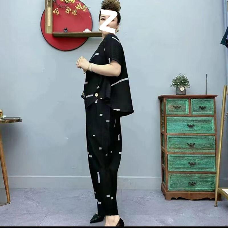 Large Size Middle-aged and Elderly Women's Summer Fashion Loose and Versatile Casual Two-piece Suit