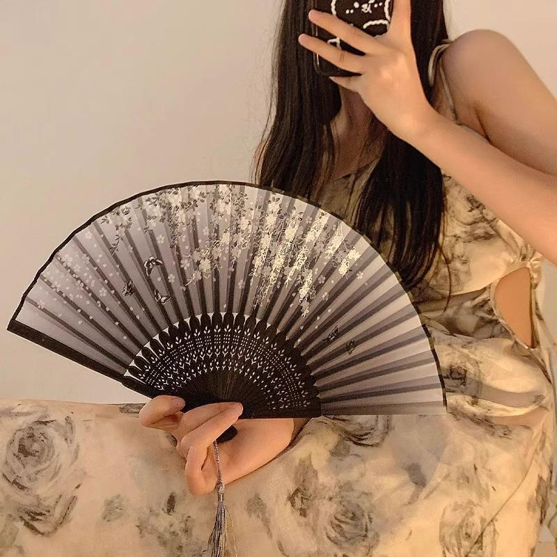 Traditional Chinese Qipao Dance Fan: Portable Bamboo Tassel Folding Fan for Summer Costume