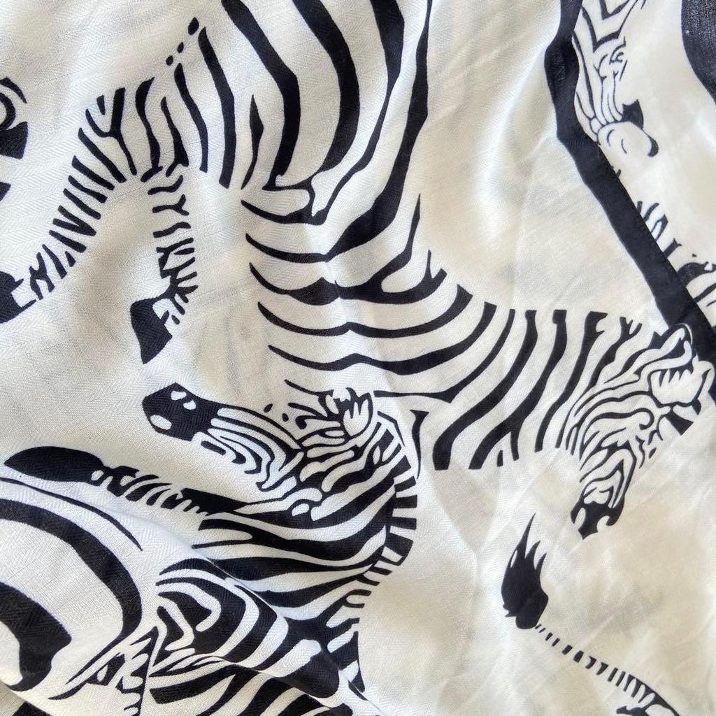 Used Imported scarf, monotone square scarf, horse pattern black & white