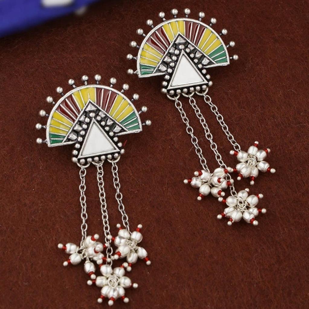 Boucle d'oreille oxydée en argent et laiton pour femmes et filles, collection exclusive élégante et tendance, produit 100 % respectueux de la peau pour boucle d'oreille