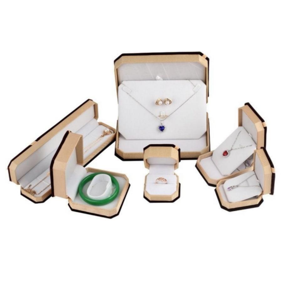 Velvet Jewelry Gift Box for Necklace Rings Pendant Bracelet Elegant Jewelry Packing Case for Festival Birthday Gifts Storage