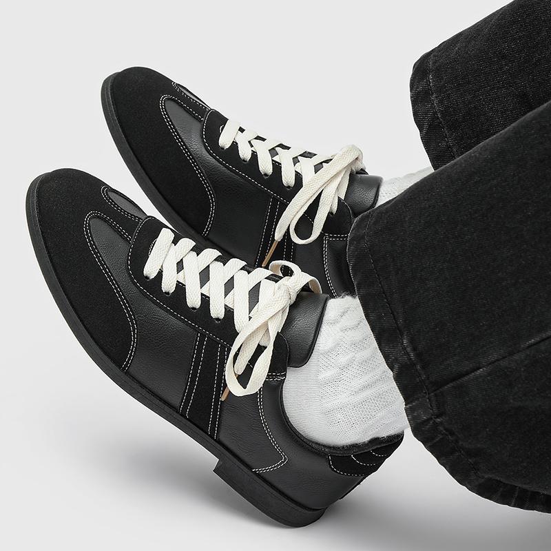 Fashion Leather Moccasins Lace Up Men Business Shoes All-match Male Outdoor Shoes New Handmade Sneakers High Quality Mens Casual Shoes