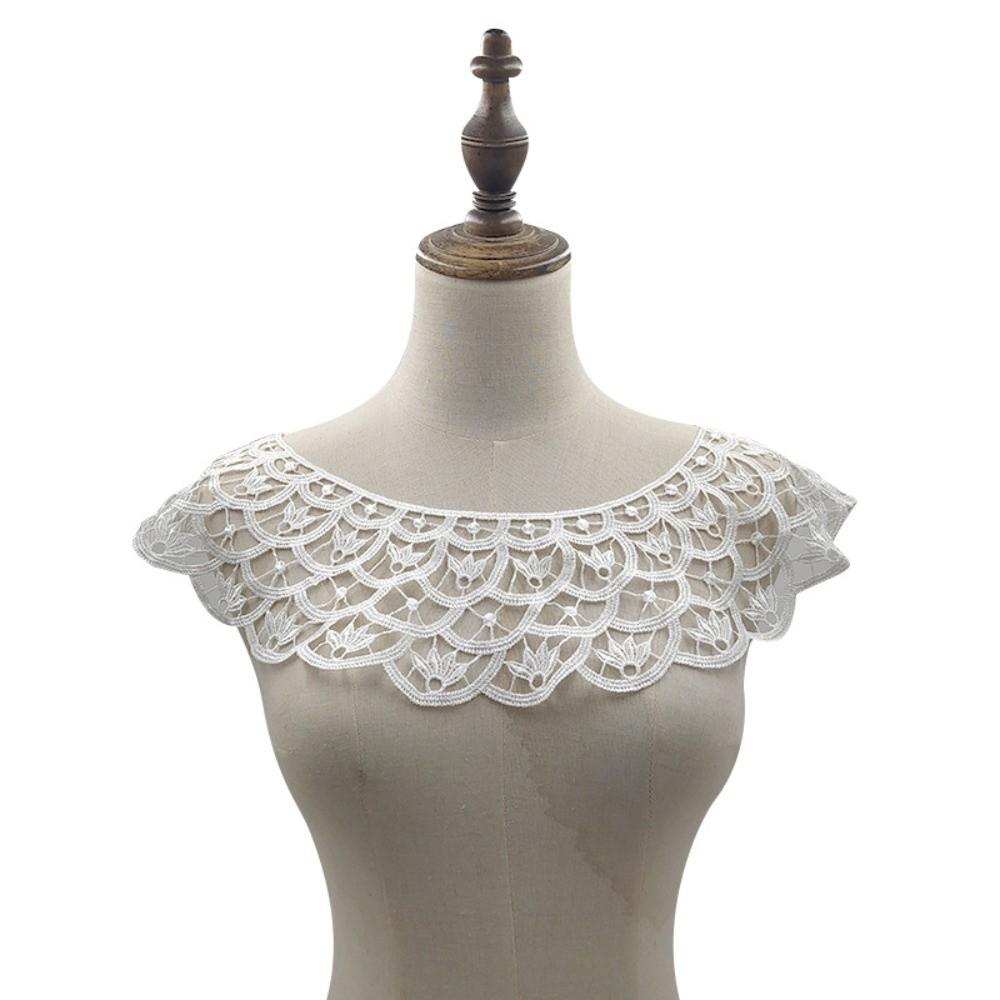 Fashion Embroidery Lace Neckline DIY White Curved Neckline Hollowed-out Handmade Lace Trim Slim Clothes Sewing Applique