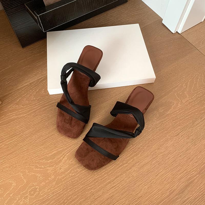 Niche high-end cool slippers, fairy wedge heel, new temperament high-heeled cool slippers