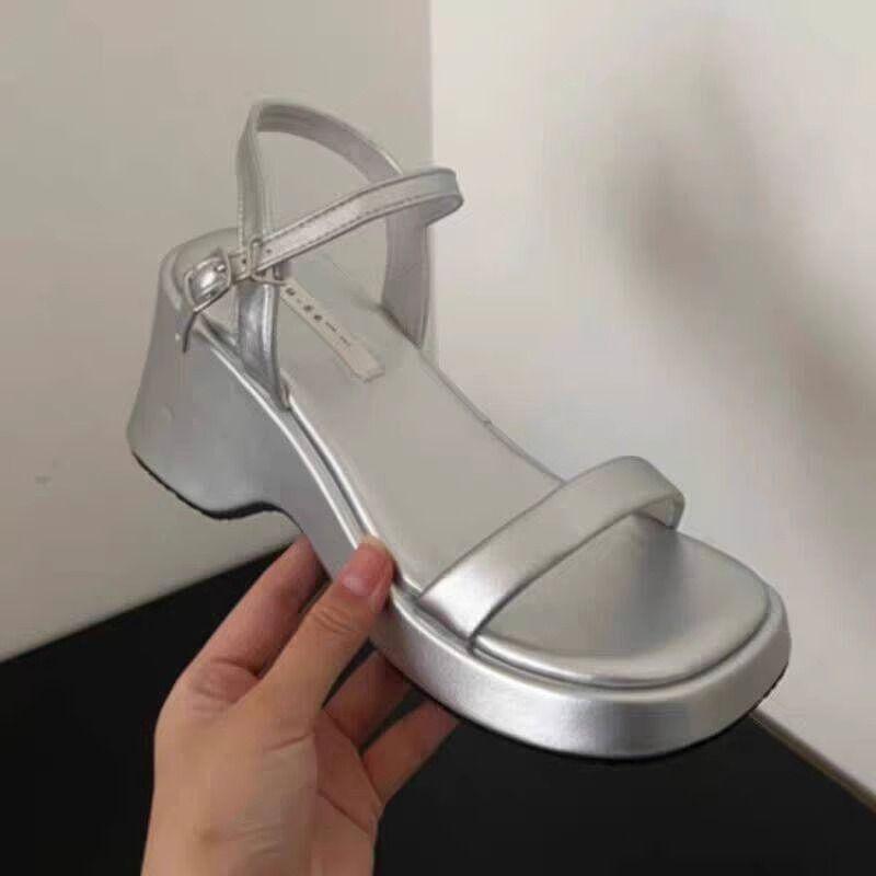 

thick-soled wedge sandals for women s summer outer wear 2025 new fashion heel beach one-word buckle sandals 40 серебряный