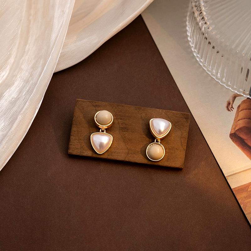 Silbernadel-Perlenohrringe: Geometrischer, Herzförmiger & Ovaler Stil, Zwei Tragevarianten für Damen