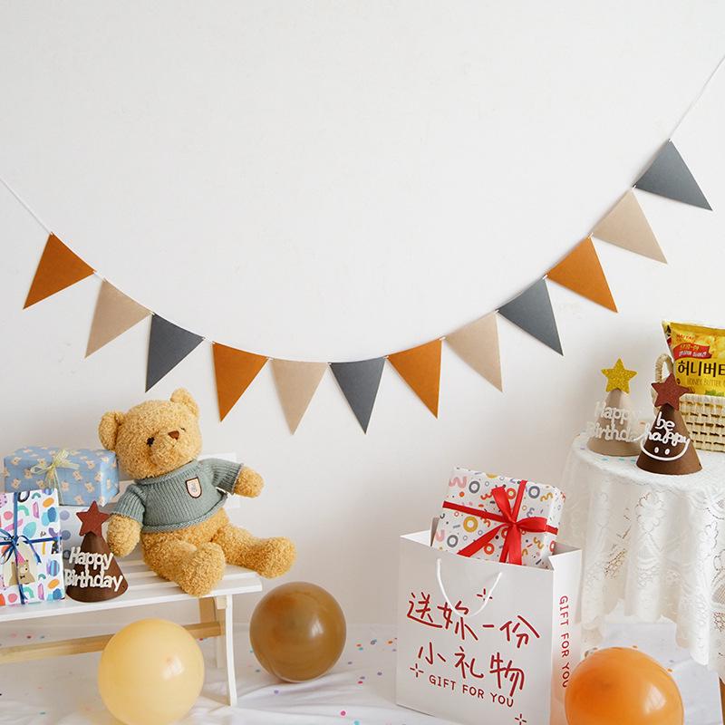 Colorful Felt Triangle Flags for Birthday Parties, Children's Rooms, and Kindergarten Decorations