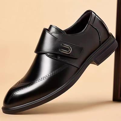 Marque de créateur de mode Chaussures décontractées en cuir pour hommes Haut de gamme Banquet Marié Mariage Chaussures Rétro Classique Chaussures de travail pour hommes