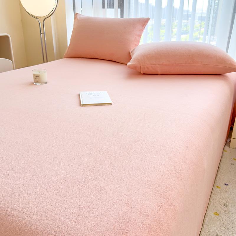 Cozy Flannel Velvet Bed Sheet - Thick, Soft, Solid Color for Autumn/Winter