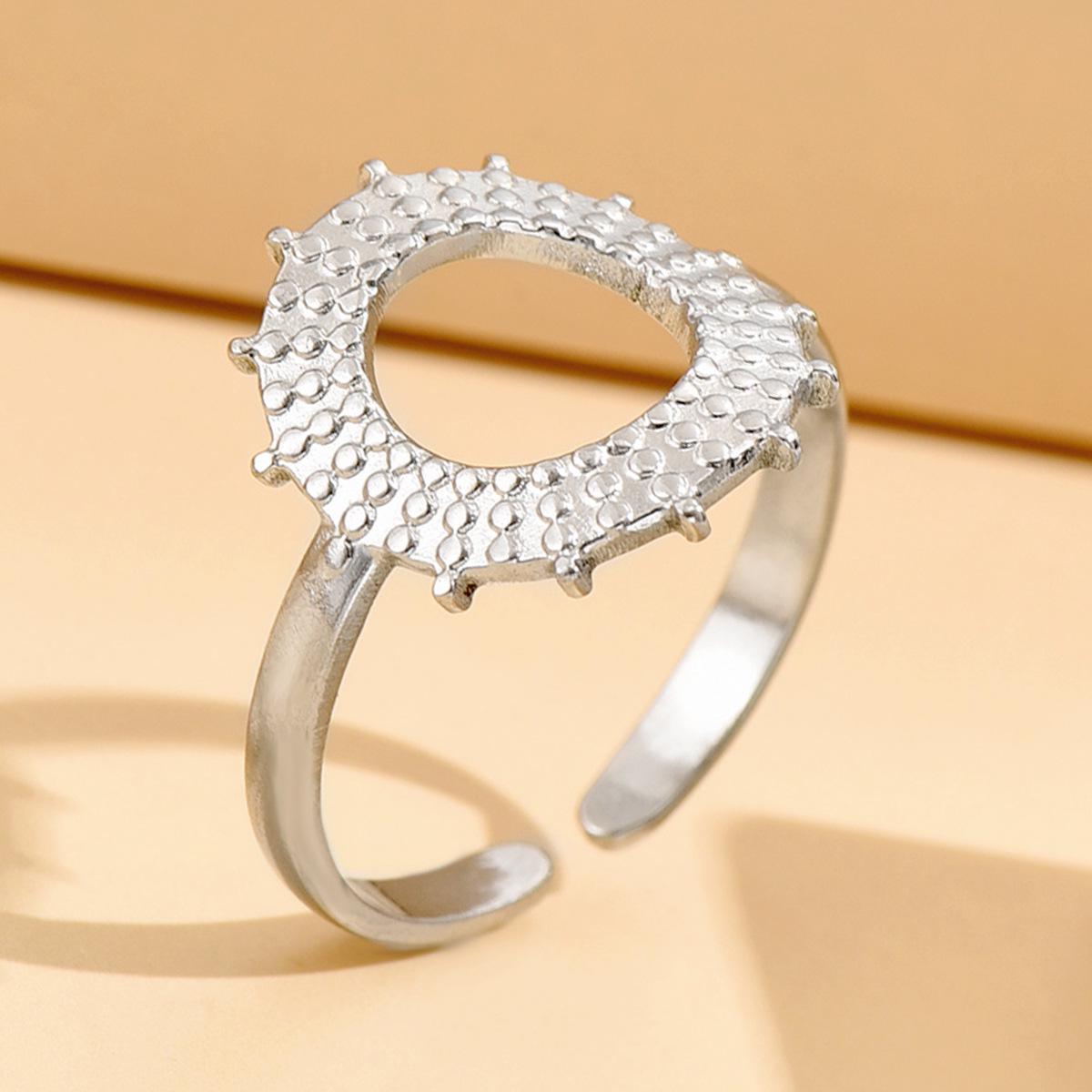 Adjustable Stainless Steel Sunflower Ring – Elegant Retro Middle Eastern Style for Women