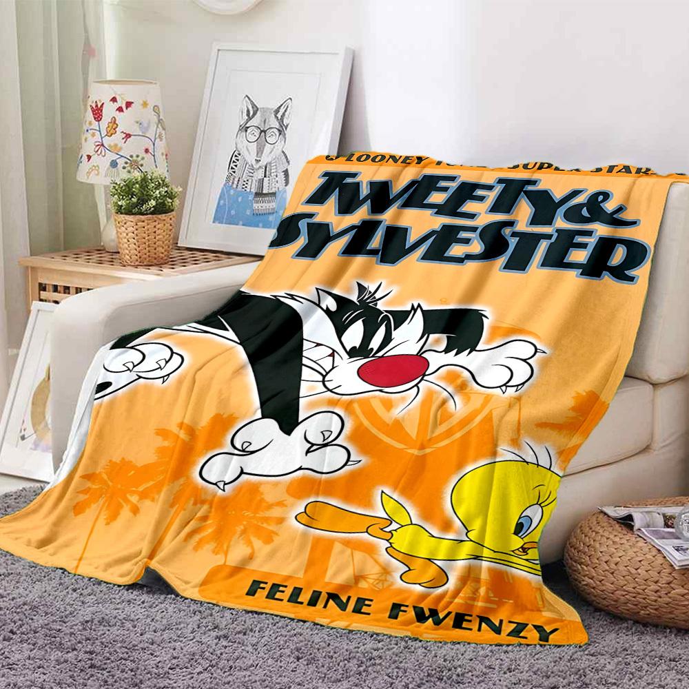 1pc Tweety Sylvester Looney Tunes Soft Skin-Friendly Flannel with Digital Printing, Various Sizes Available for Family, Friends, Birthday001