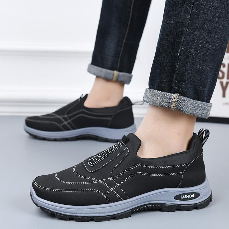Men's Casual Shoes Breathable Non-Stinky Slip-On Dad Shoes Versatile Synthetic Leather Round Toe EVA Padded Comfortable Footbed