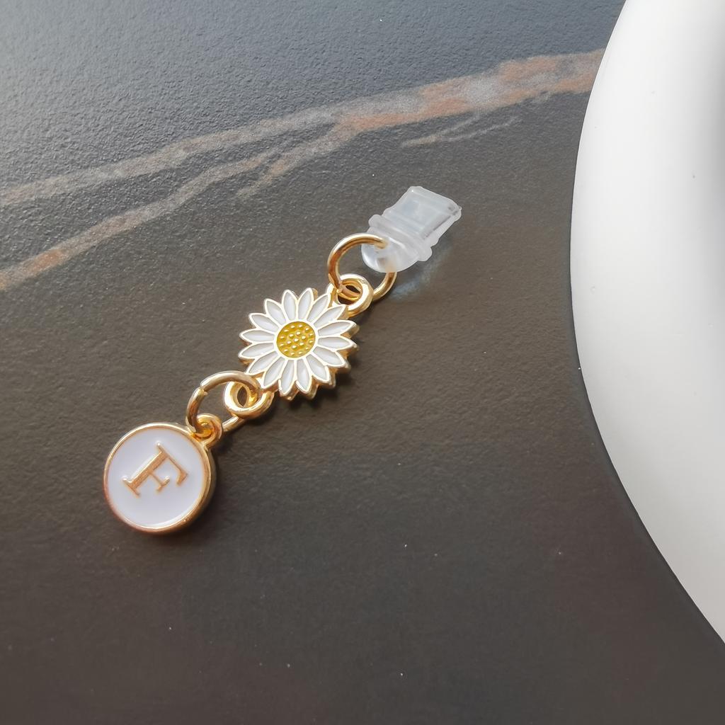 1 szt. Kreatywny stokrotka/słonecznik litera zatyczka przeciwkurzowa do telefonu komórkowego/europejskie i amerykańskie 26 wielkich liter A-Z zawieszka do telefonu komórkowego