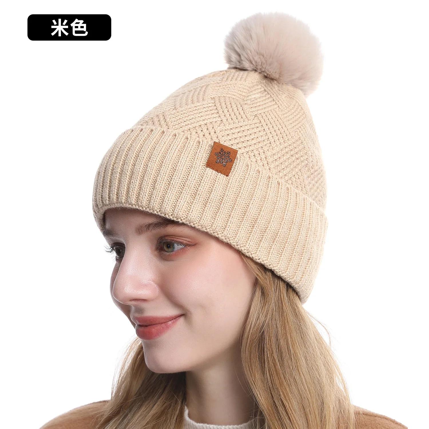

Thermal Winter Set for Women 3 in 1 Knitted Beanie Scarf Gloves Fleece Lined Windproof for Skiing Snowboarding Cold Weather