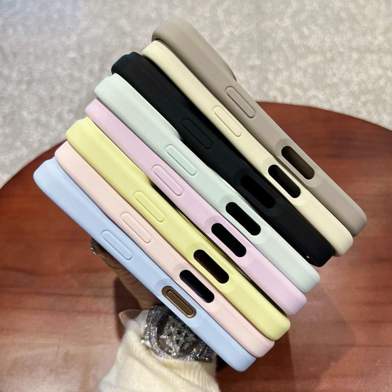 Apple 16pro Liquid Silicone Magnetic Suction Mobile Phone Case Rotating Bracket Suitable for IPhone15PRO Solid Color Protection Case