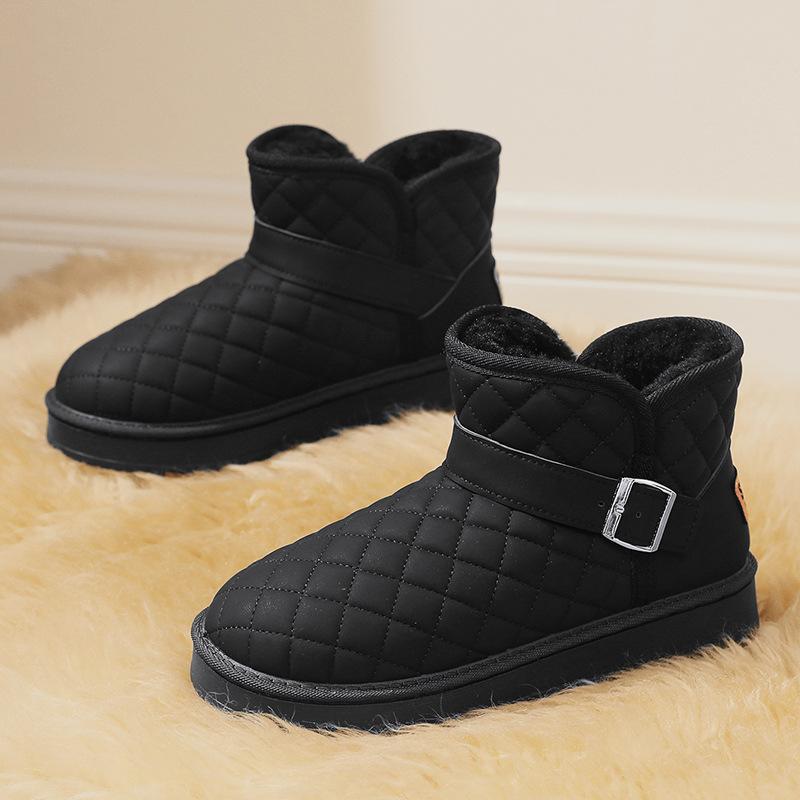 Autumn and winter new snow boots women's velvet thickened bread warm snow cotton shoes fur short boots