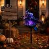 Gotische Außenplastik Solar Halloween Hexe Besen Gartenlicht Wasserdicht LED Hofschild Saisonale Twister Gruselige Pfahlleuchte für Terrasse Rasen