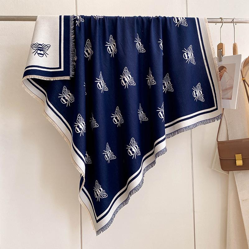 Korean Version Of Bee Fashion Double-Sided Large Square Scarf, Scarf, Women'S Outer Cloak, Thickened Cloak, Windproof And Cold Women