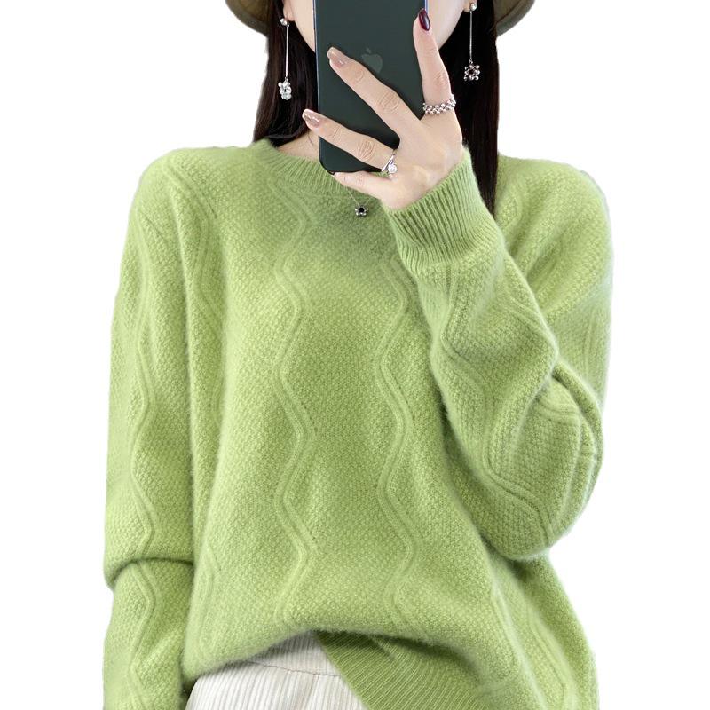Women's Thickened Autumn-Winter Cable Knit Wool Sweater – Round Neck Cashmere Pullover.