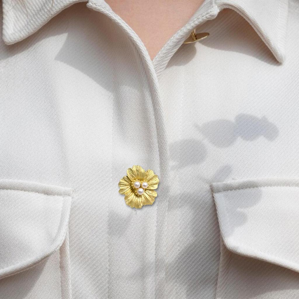 Button Covers for Women Blouses 2 Pieces Garment Button Cover Flower Shaped Decorative Pearl Cufflink for Women Men Clothes
