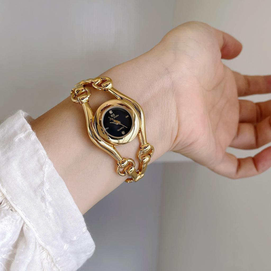 New Luxury Unusual Watch Designer Gold Watch Bracelet Type Stainless Steel High-end Quartz Temperament Gift for Women