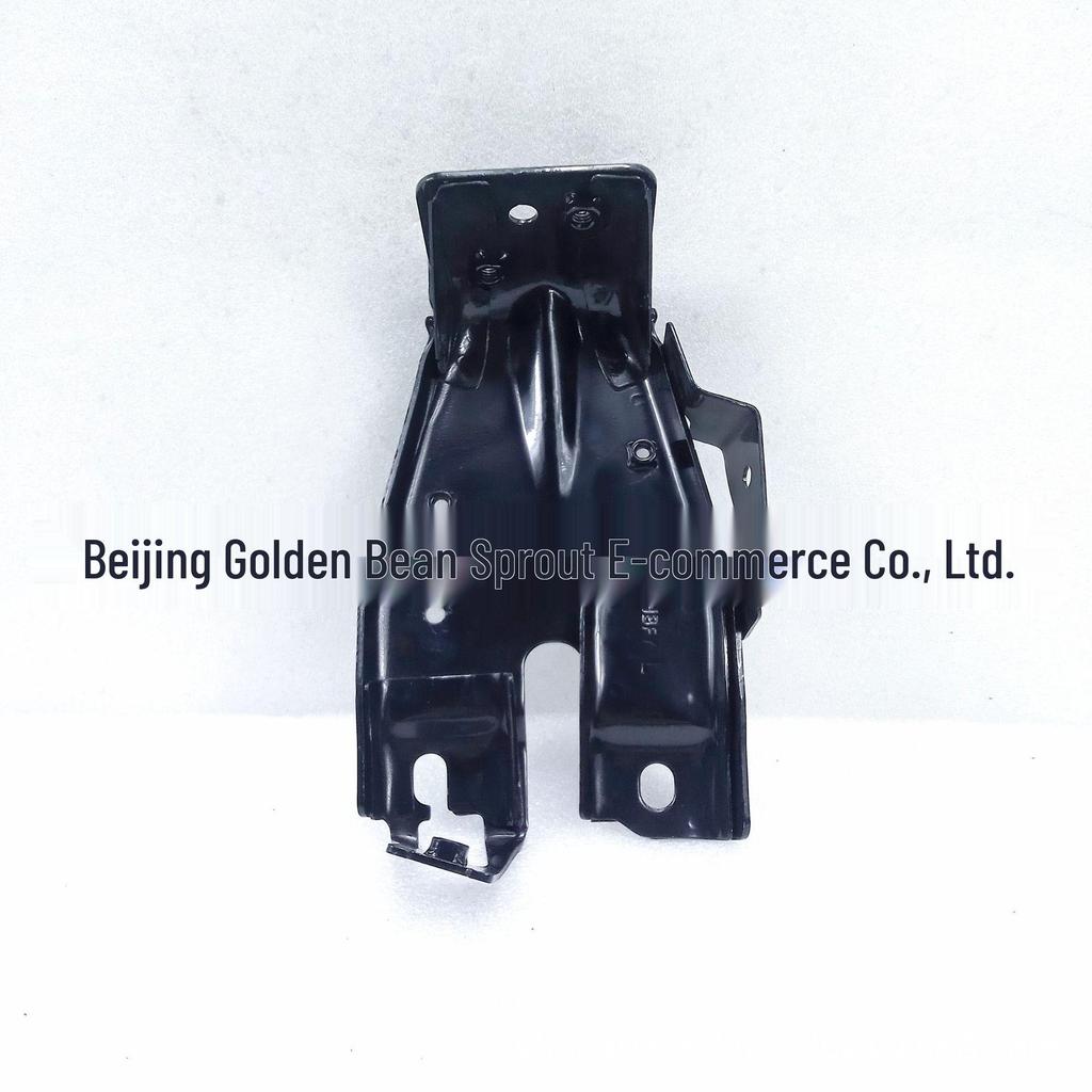 Nissan D22 Ön Sol Tampon Braketi 62215-49A00 - Büyük