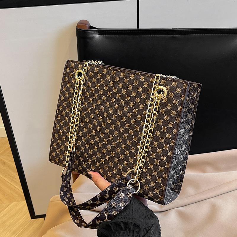 

Versatile foreign style small bag women s bag 2025 new trendy fashion old flower chain messenger bag Korean version Internet celebrity shoulder bag