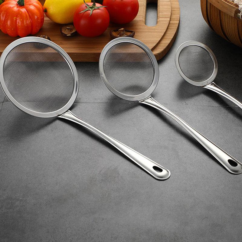 1PCS Stainless Steel Strainer Colander Chinois To Sift Strain Drain and Rinse Vegetables, Pastas & Teas Home Kitchen Tool