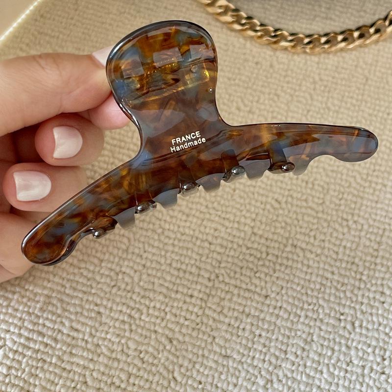 

2024 Высококачественная ацетатная шпилька: Стильная летняя заколка-акула для женщин