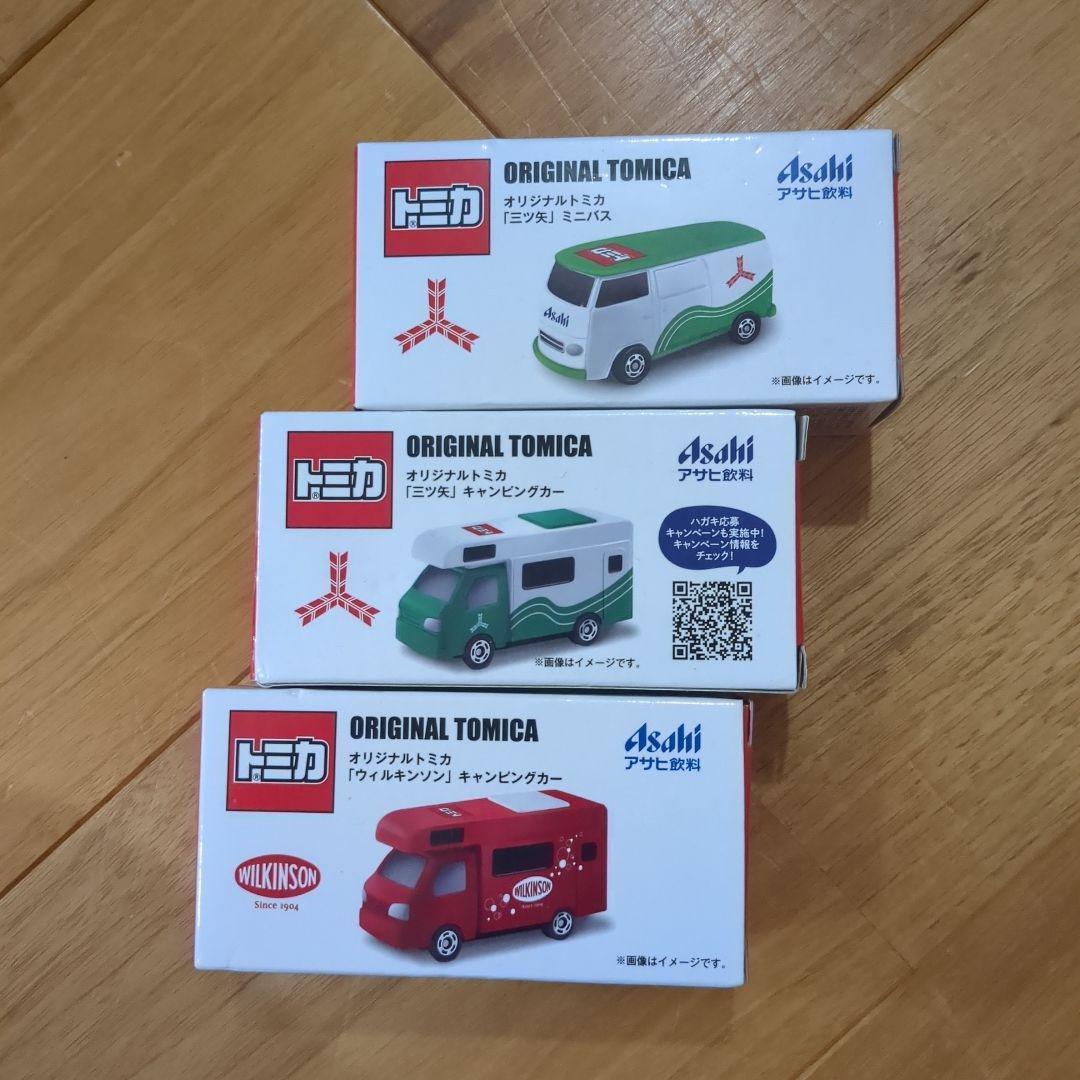 Б/у набор мини-машинок Tomica Asahi Soft Drinks Original, 3 шт.
