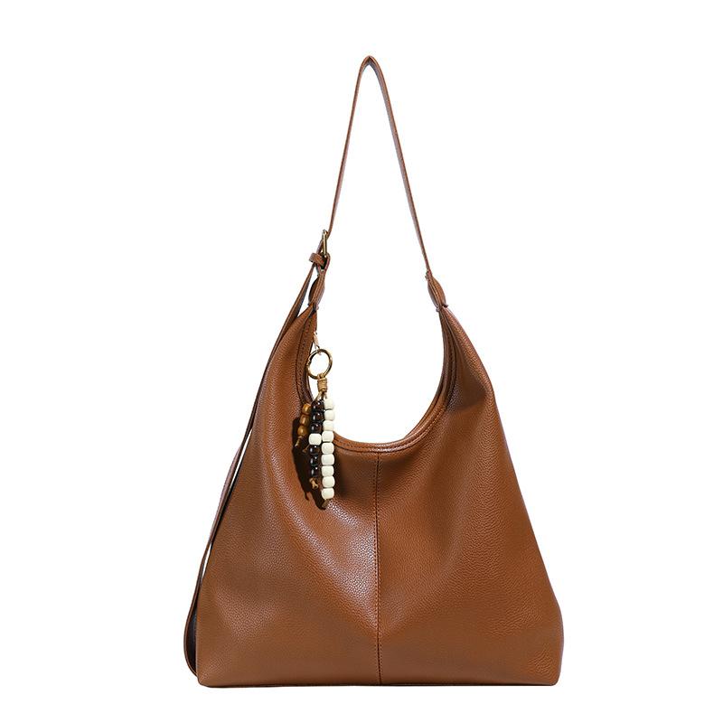 Large capacity underarm bag women's 2025 new autumn and winter retro shoulder bag, high-end versatile commuter tote bag