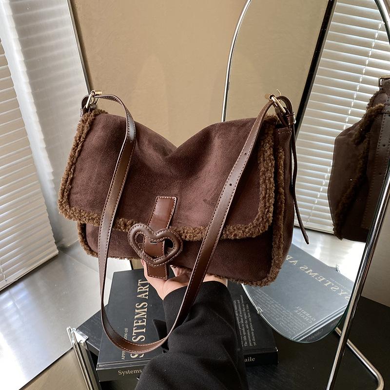 Popular retro underarm bag women's new commuter shoulder messenger bag Mao Mao tote bag