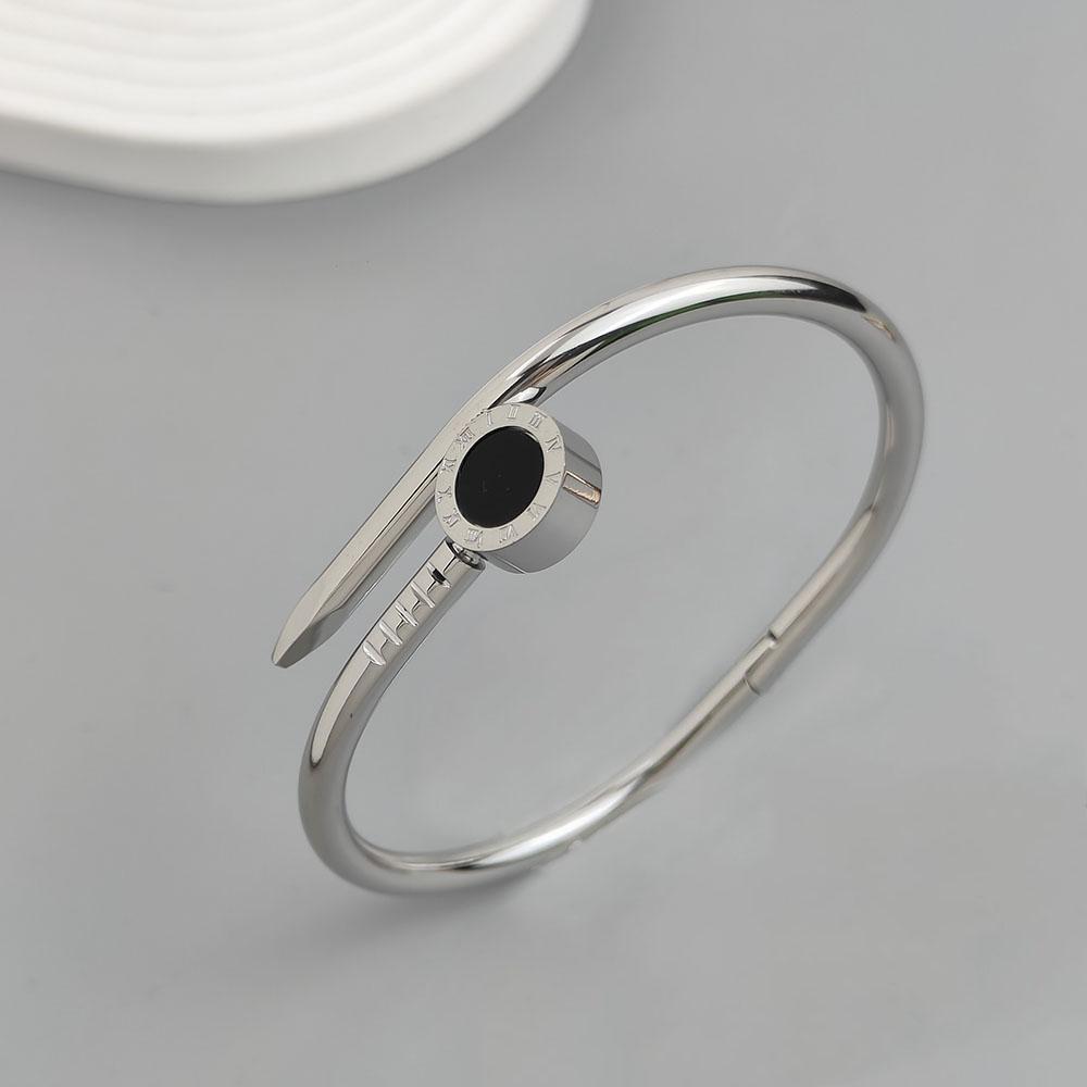 

Charming Wire Nails Roman Numeral Stainless Steel Women s Bracelet, Waterproof and Rust-free Bracelet, Worn By Couples серебряный