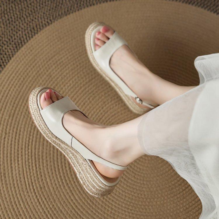 

High-heeled muffin bottom round-headed grass braided open-toed sandals for women s 2025 summer new high-heeled one-word Roman sandals 40