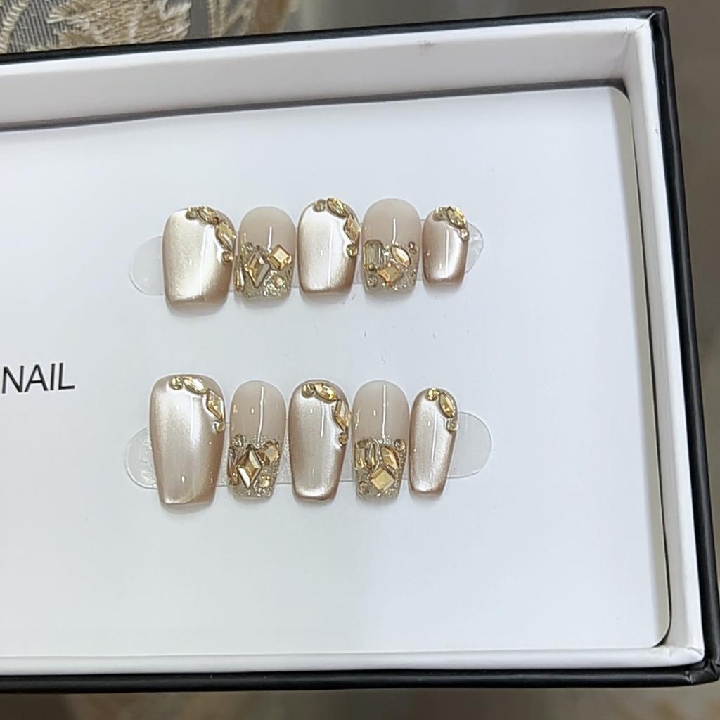 Pure Hand-made Phototherapy Wear Nail Tablets Cinnamon Milk Coffee Wear Nail Finished Product Reusable Nail Art