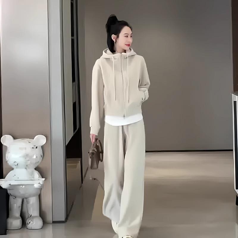 Europeisk Dame Pluss Størrelse Høst Fritid Sportsklær: Slankende, Stilig Todelt Gensersett for Aldere 25-45, Passer opp til 136 kg