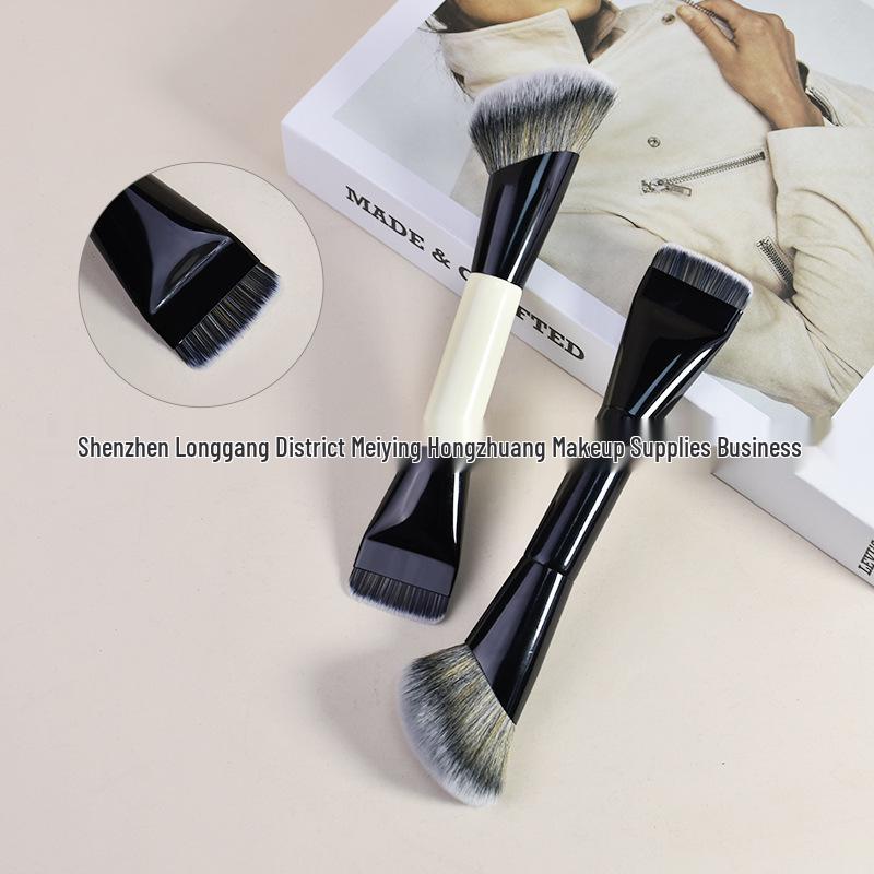 Dual-Ended Foundation and Contour Brush: Multi-Functional Professional Makeup Tool for Blush, Powder, and Contouring.
