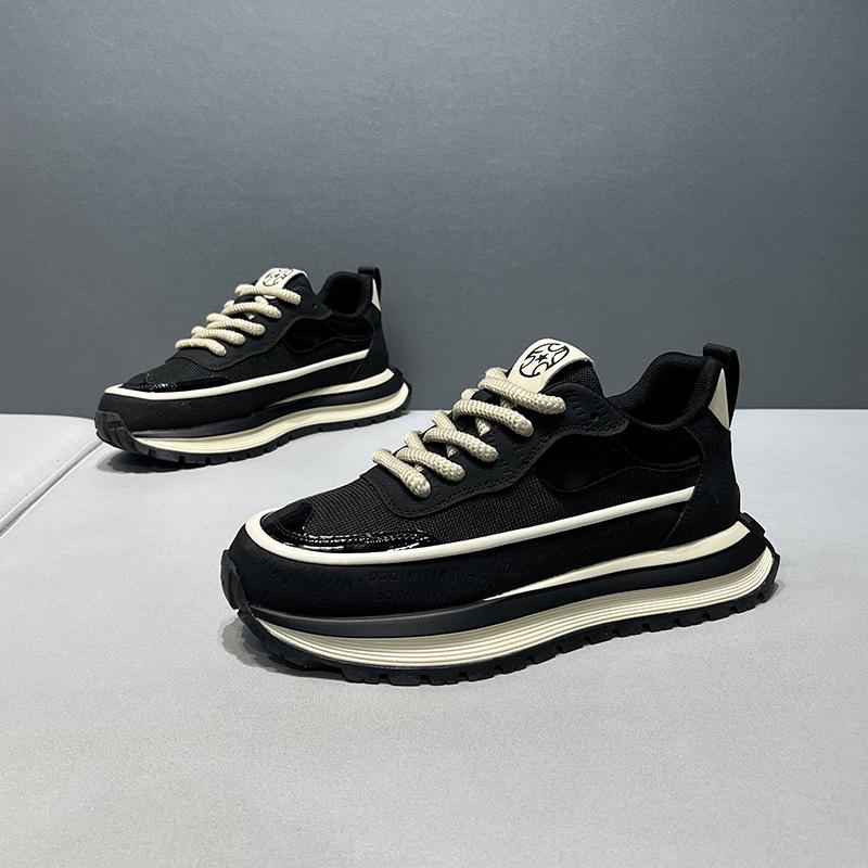 

European station men s shoes 2025 spring new fashion versatile light luxury trend sports and leisure shoes light lace-up men s shoes 44 чорний