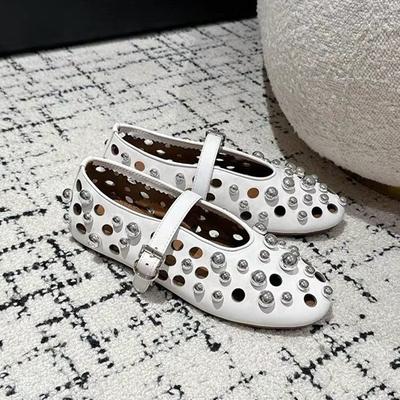 Metall-Perle mit flachem Boden, Ein-Wort-Schnalle, Mary Jane Schuhe Damen Herbst Leder vielseitig hohl flacher Ausschnitt Einzelne Schuhe