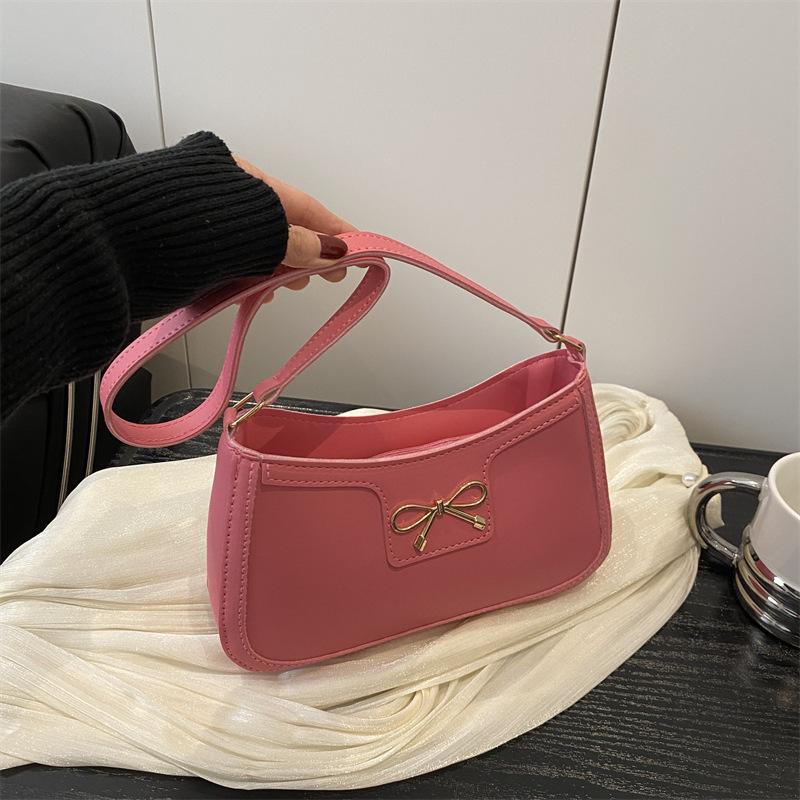 Bag female Korean personality high value light luxury shoulder crescent bag new fashion niche design armpit bag