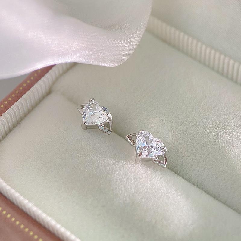 Love Angel Wings Earrings Super Flash Light Luxury High-end Niche Earrings