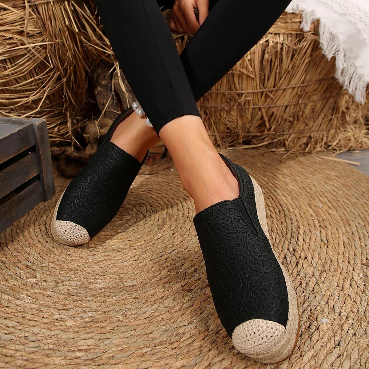 

Обувь для рыбалки, женская, осень-зима 2024 года, новые туфли на толстой подошве со шнурками, цельные, удобные и универсальные женские туфли 41 чёрный