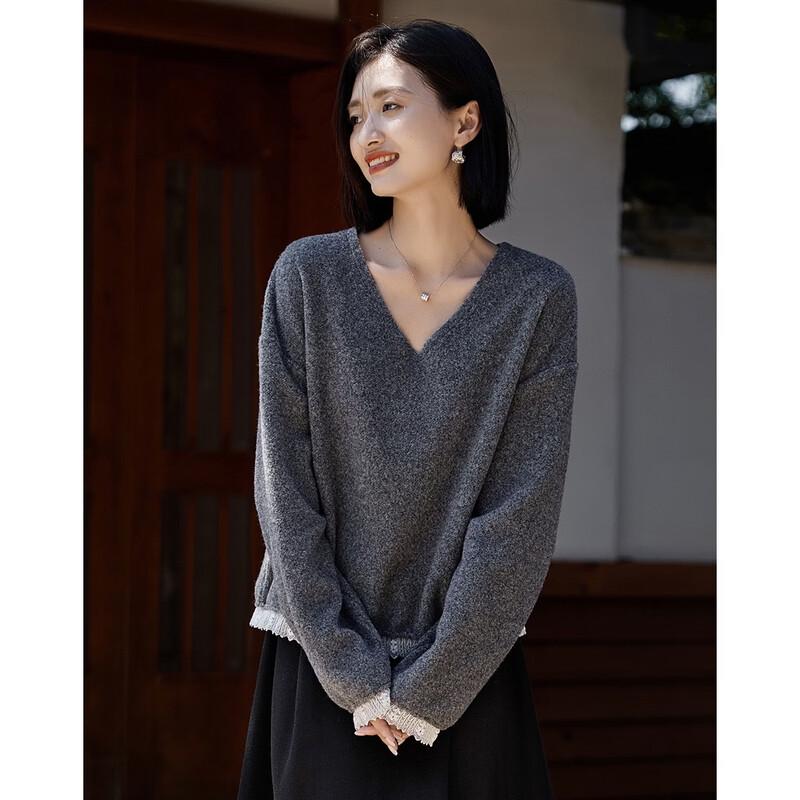 Demana 'Lace Poetry' Vintage Lace Patchwork V-Neck Sweatshirt