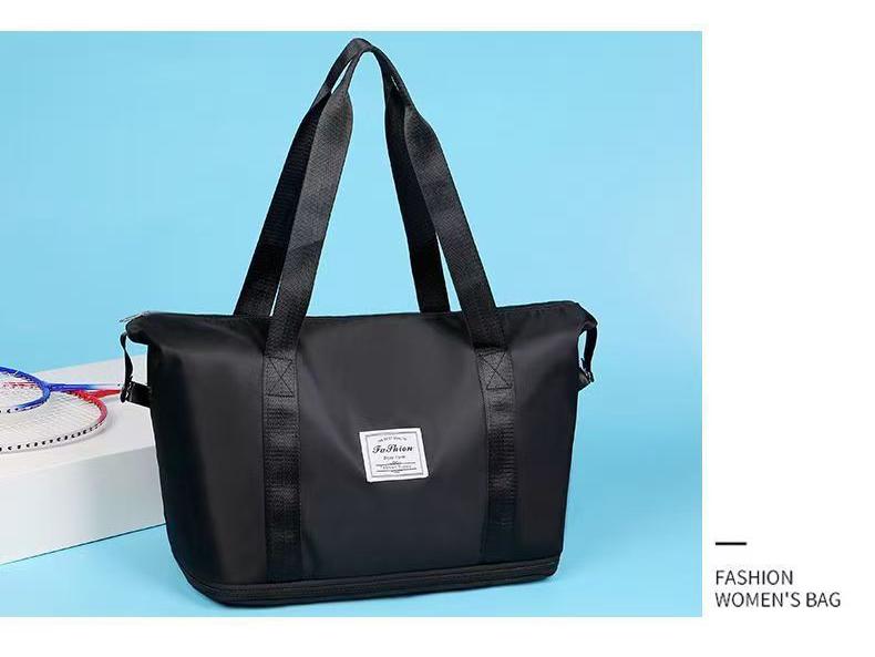 Large Capacity Lightweight Travel Bag for Short Trips and Gym