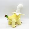 Dinosaurier Puppe Plüschtier mit Banane Symbol für Reichtum Glück Weiche Superweiche Stoffpuppe Jahr des Pferdes Puppe