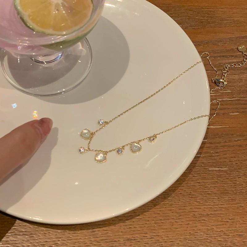 

Роскошное ожерелье-ключица с радужным цирконом - Дизайн в виде кристального сердца конфетных цветов